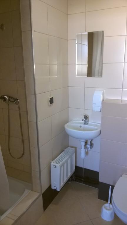 Pokoje Goscinne Z Lazienkami Przy Wroclawiu, Darmowy Parking Długotęka Extérieur photo