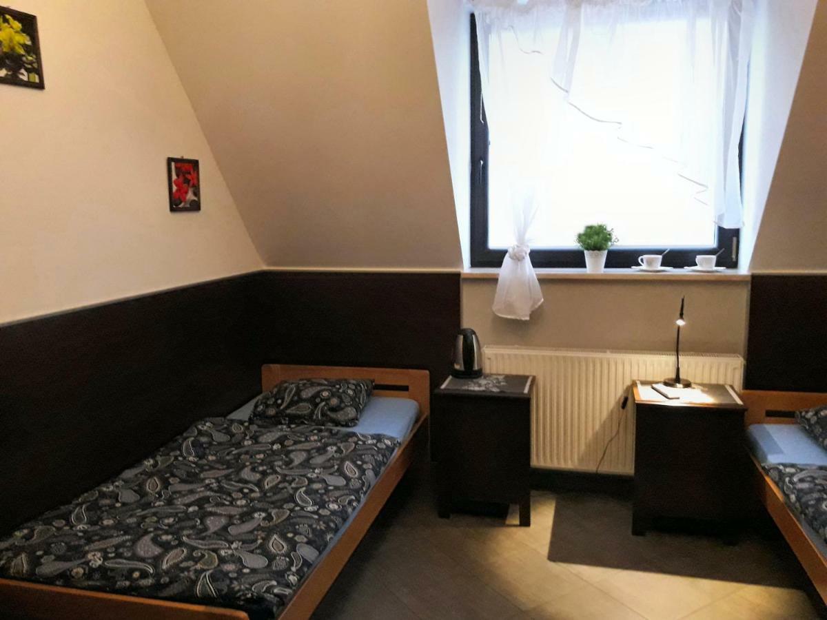 Pokoje Goscinne Z Lazienkami Przy Wroclawiu, Darmowy Parking Długotęka Extérieur photo