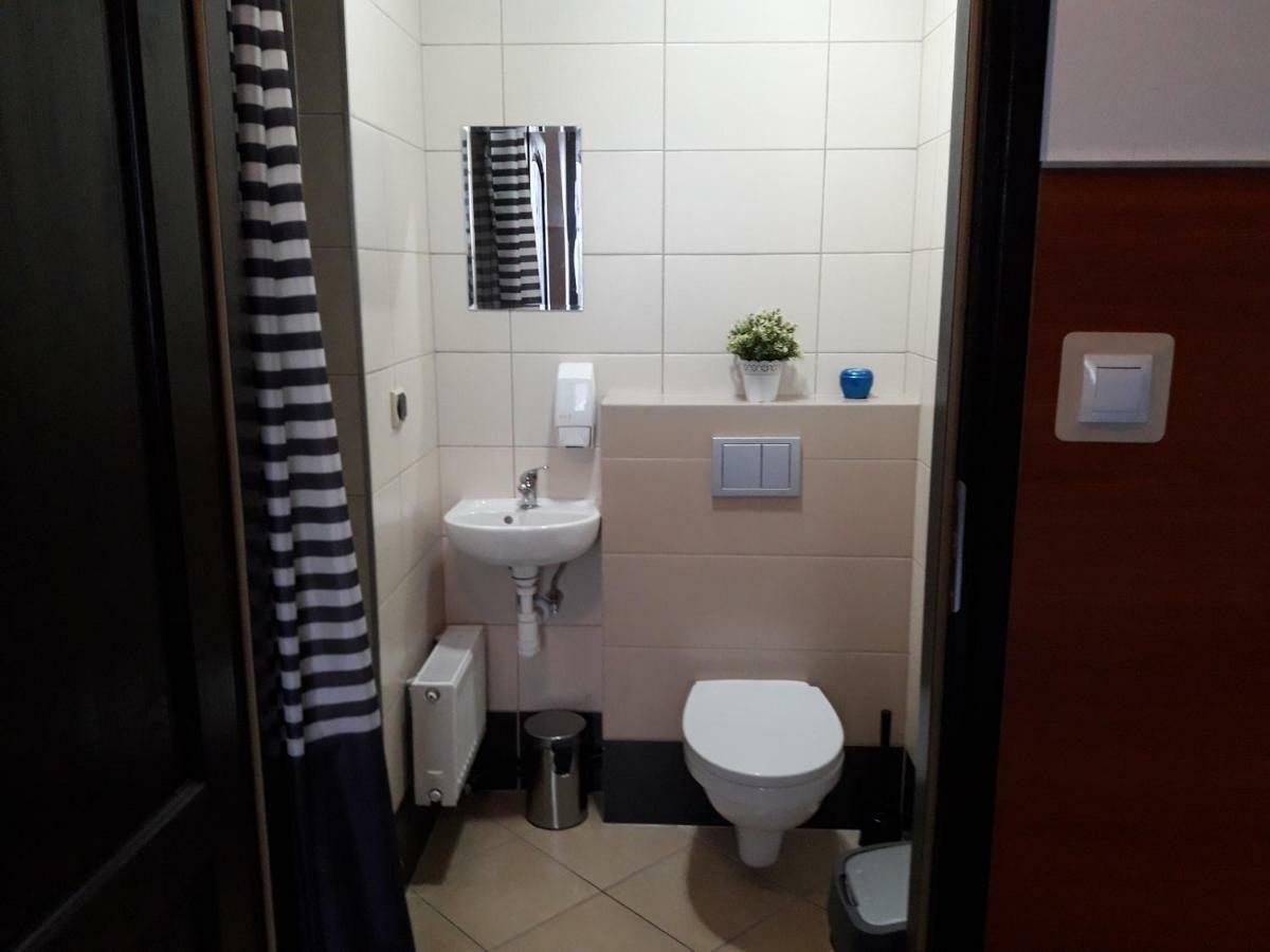 Pokoje Goscinne Z Lazienkami Przy Wroclawiu, Darmowy Parking Długotęka Extérieur photo