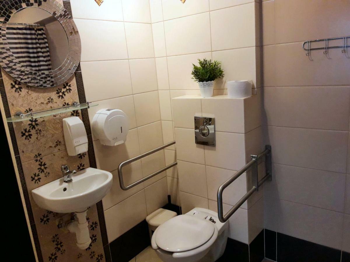 Pokoje Goscinne Z Lazienkami Przy Wroclawiu, Darmowy Parking Długotęka Extérieur photo